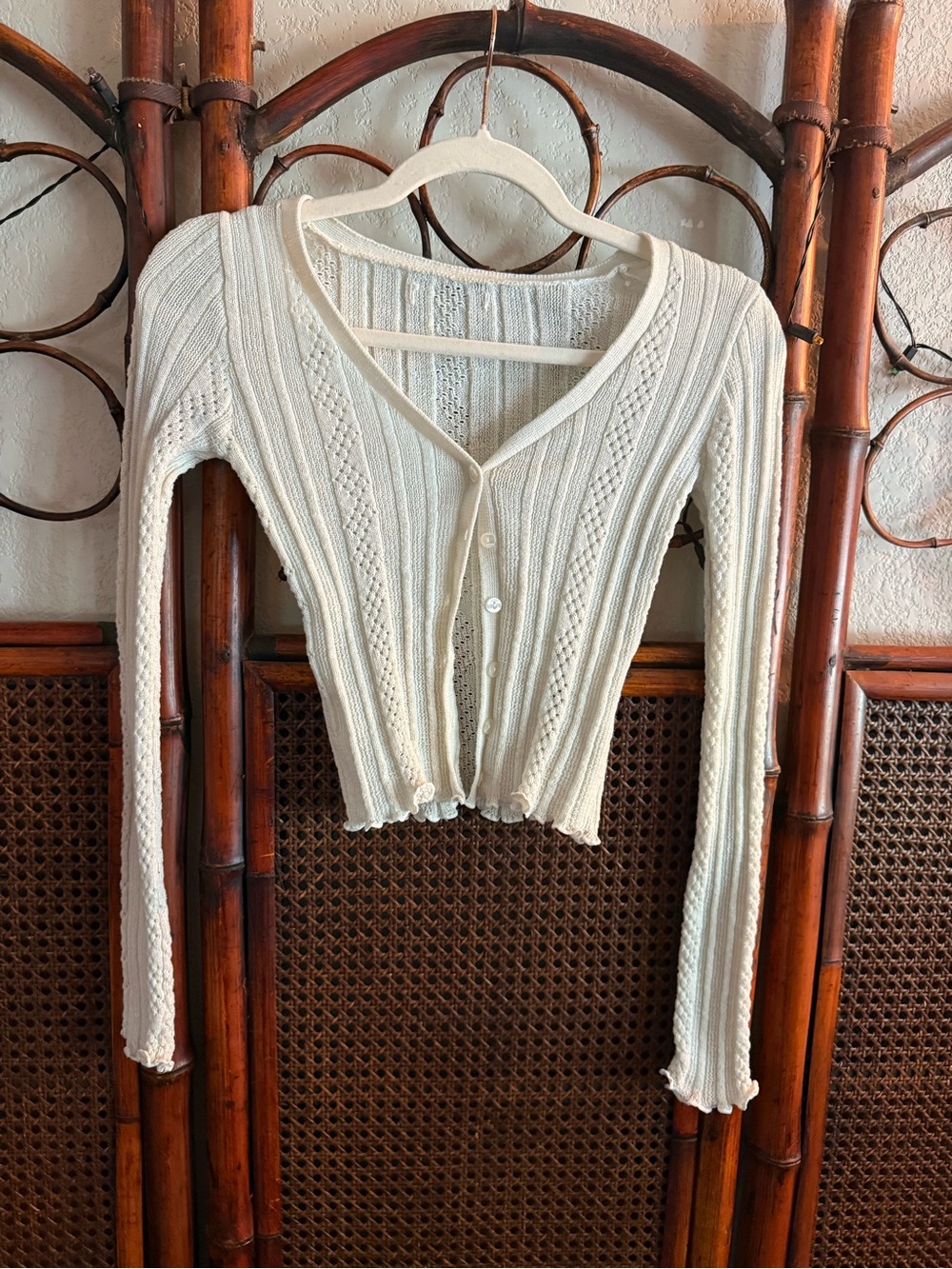 Women's Ivory Ribbed V-Neck Cropped Cardigan